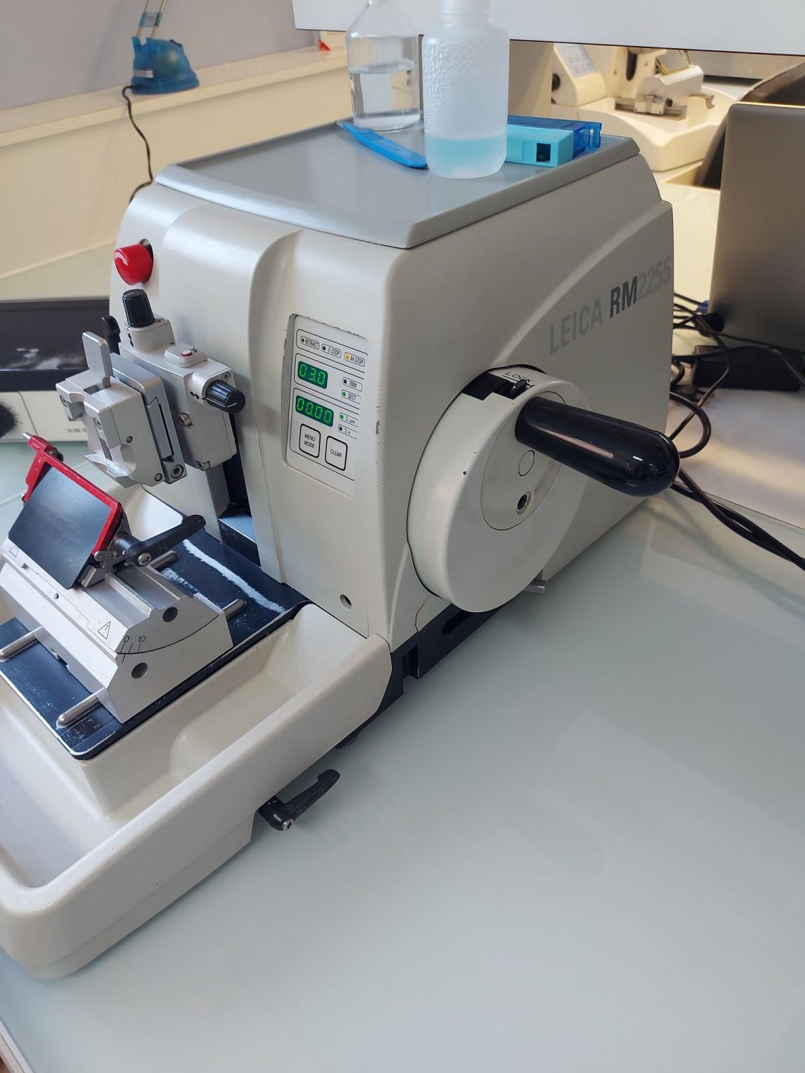 LEICA RM2255 Automatic Microtome medistorefrance