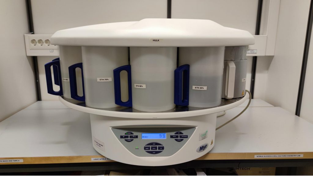 THERMO SCIENTIFIC STP 120 Rotative Tissue Processor medistorefrance